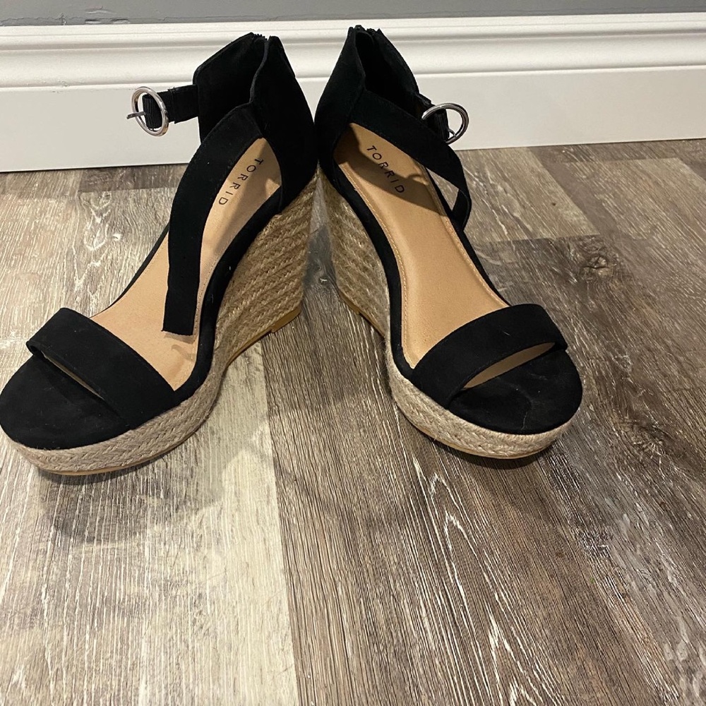 9.5 wide fit sandals